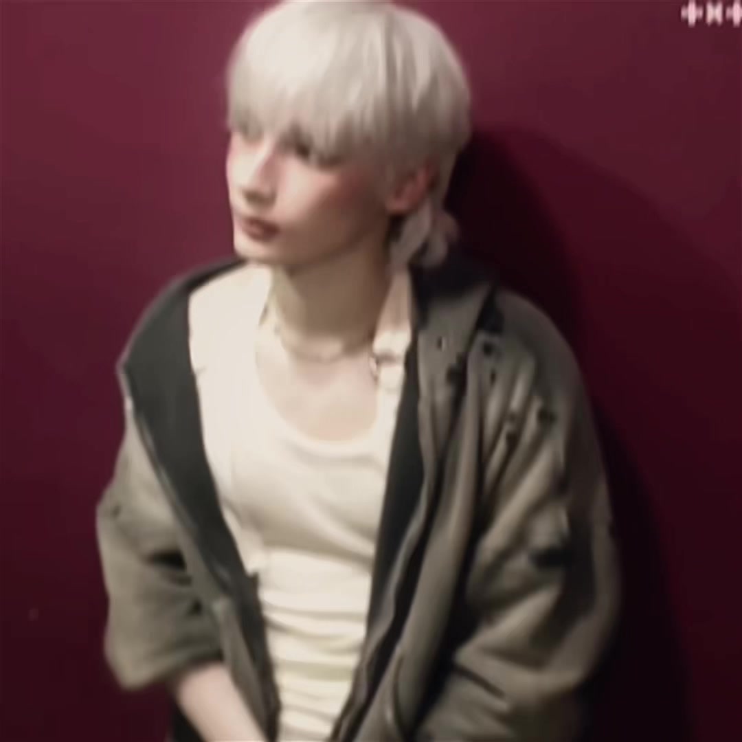 @★