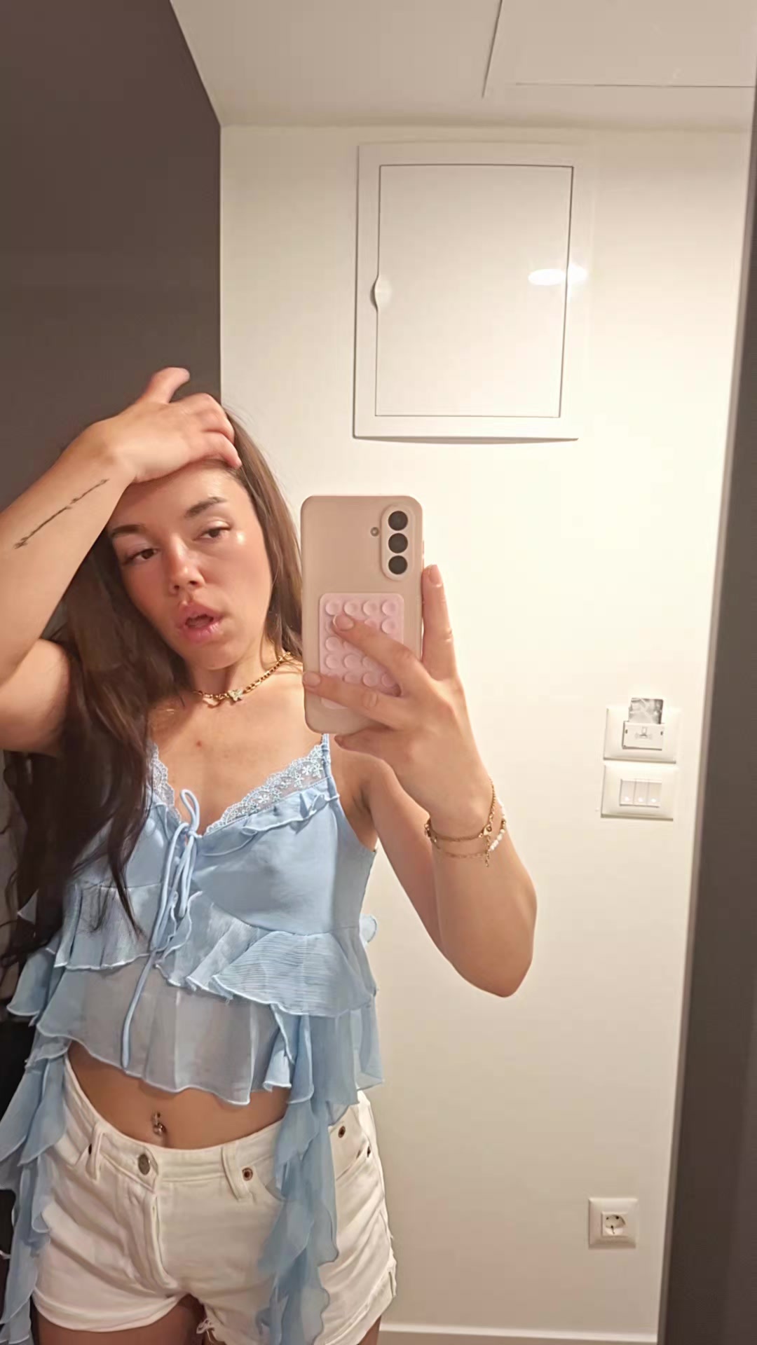 @𝐆 𝐢 𝐚.©