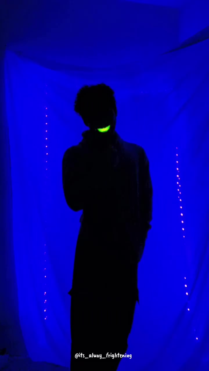 @🕸️𝖘𝖈̌𝖍𝖆̈𝖉𝖞😴
