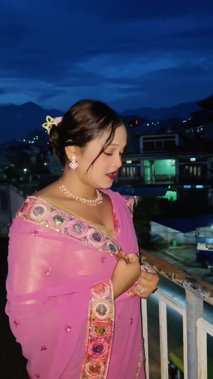 @👑kashish bhagat❣️😍