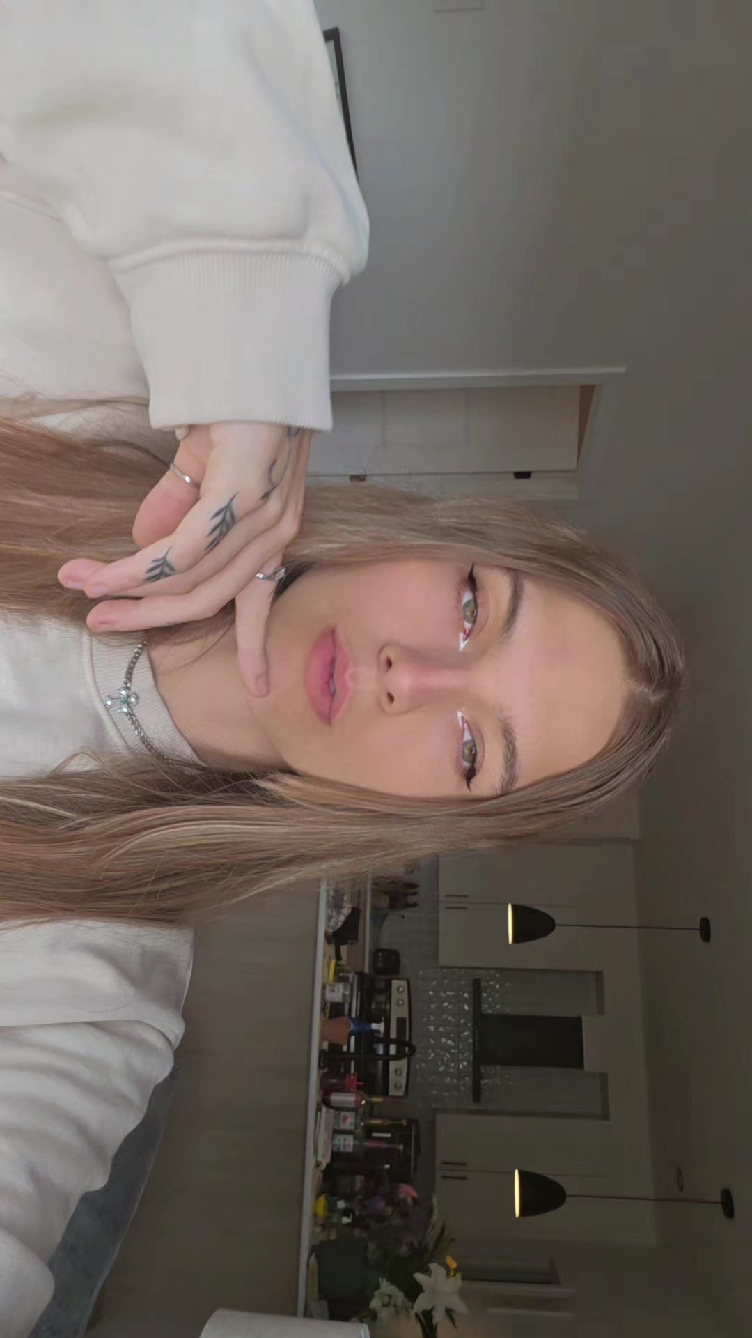 @𝙷&eacute;𝚕&eacute;𝚗𝚊♡
