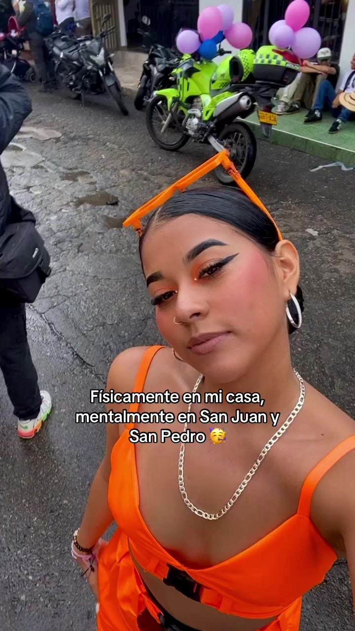 @𝑁𝑖𝑐𝑜𝑙𝑒 𝐶𝑜𝑟𝑡𝑒𝑠