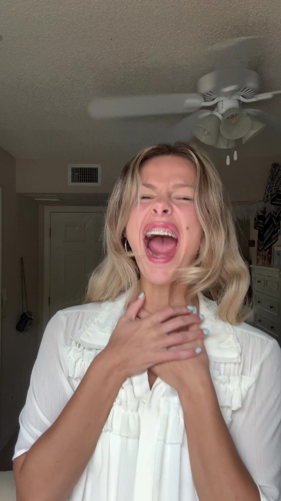 @popularfunnygirl