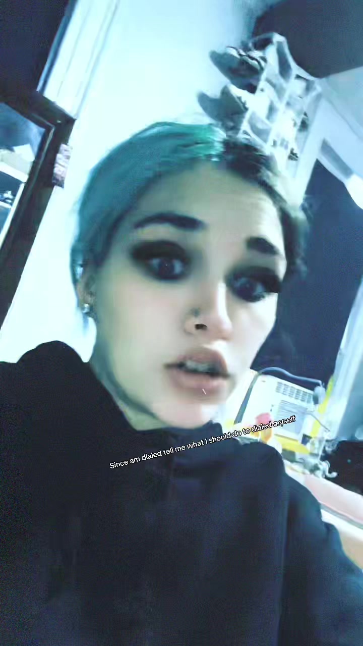 @victoriahyde_23
