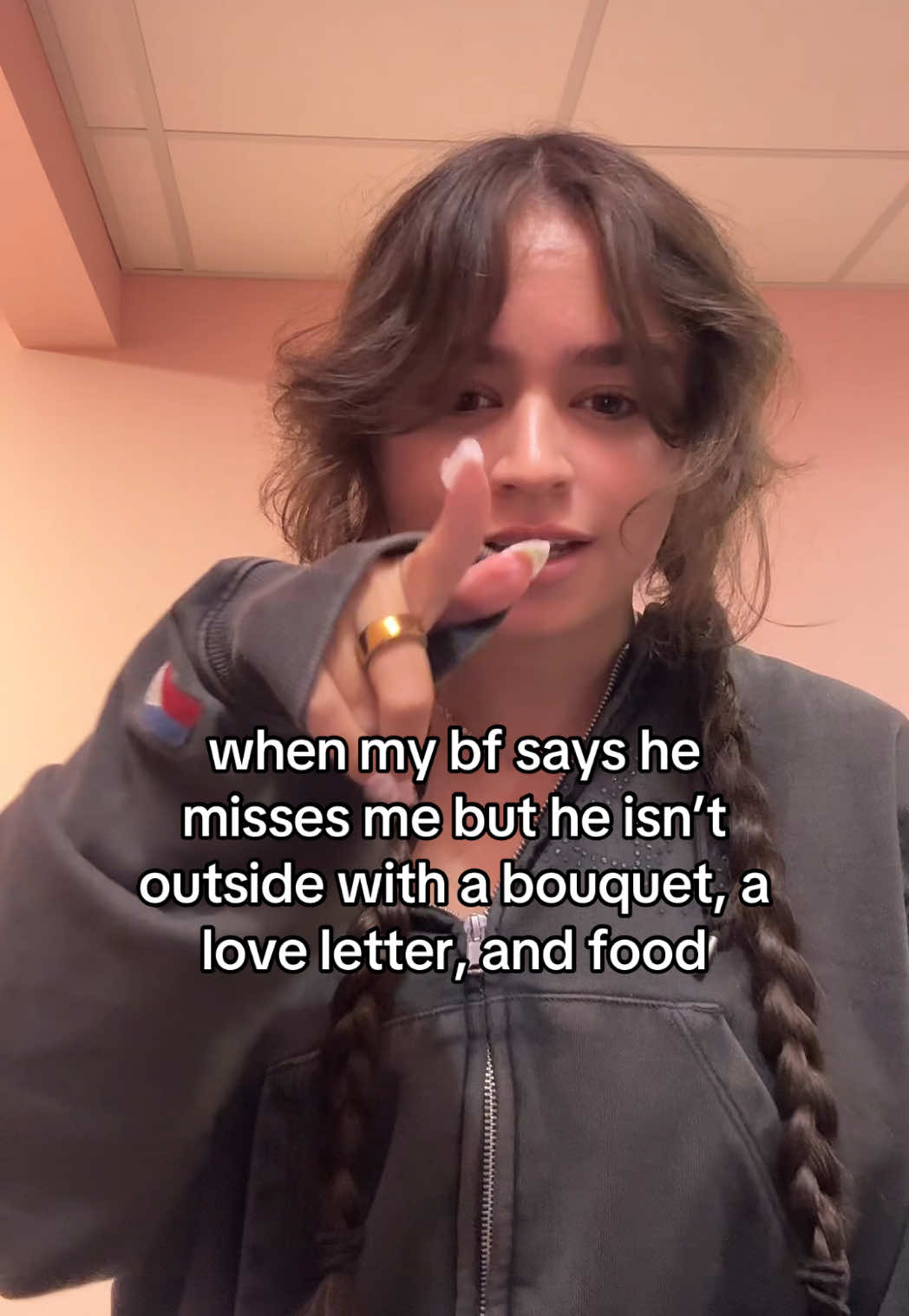 @jenn 𝜗𝜚˚⋆