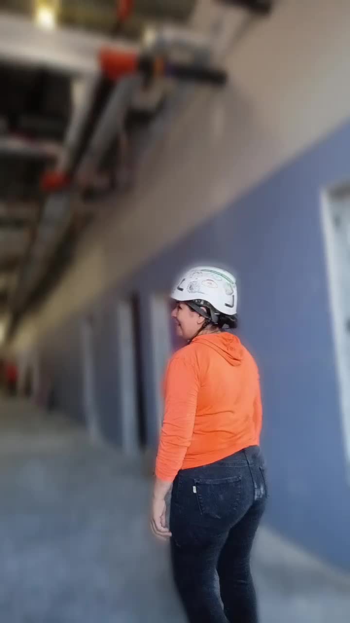 @Ana Caballero