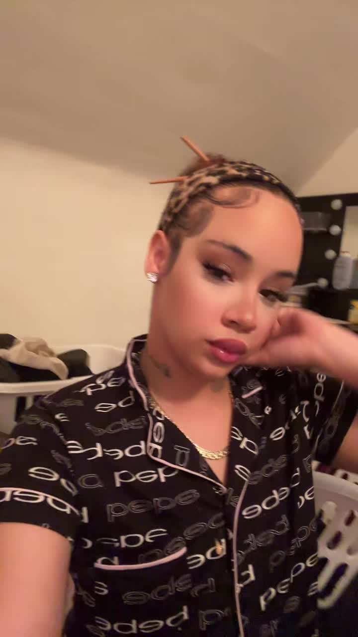 @Arianna Marie🦋.