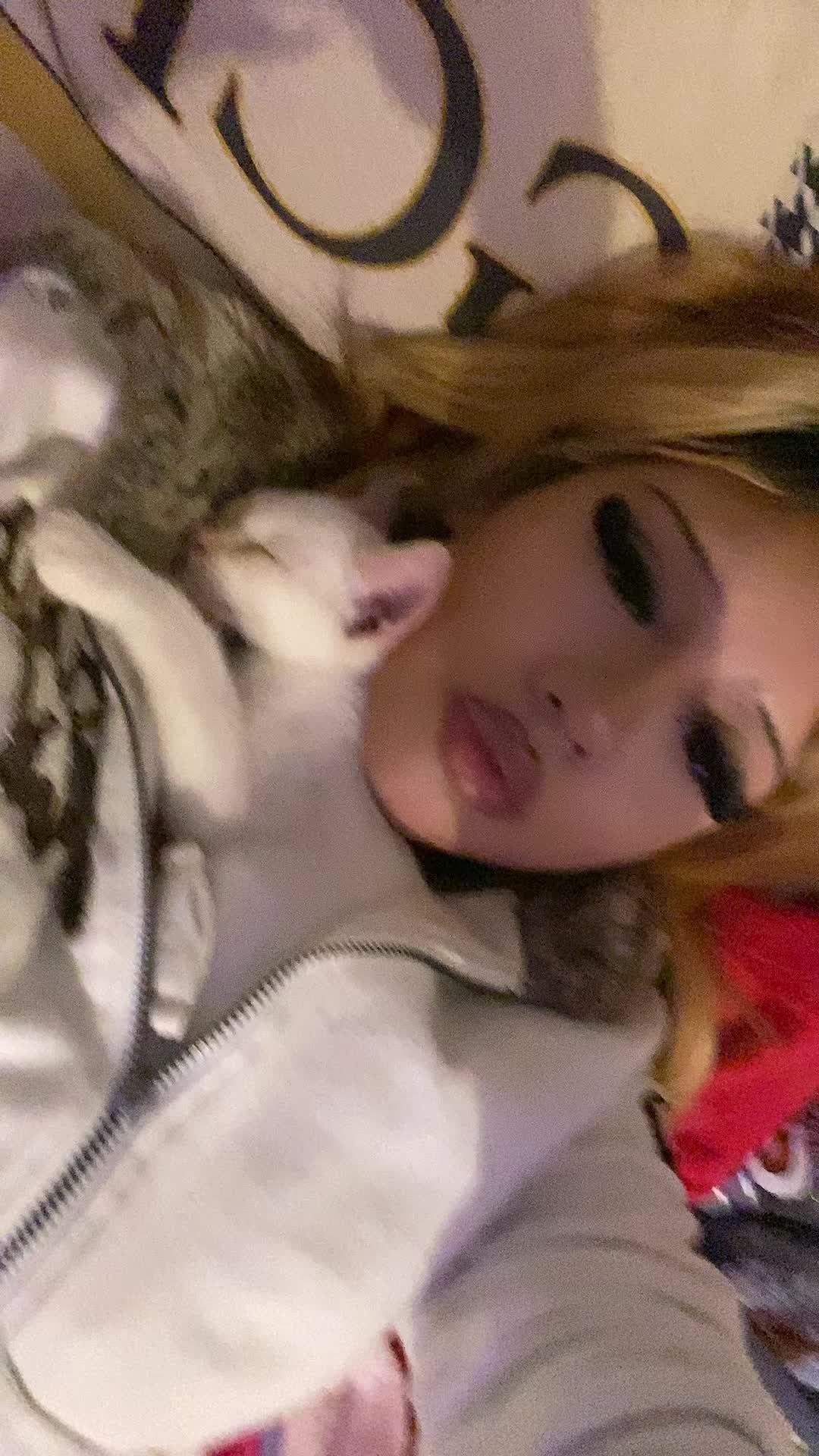 @?