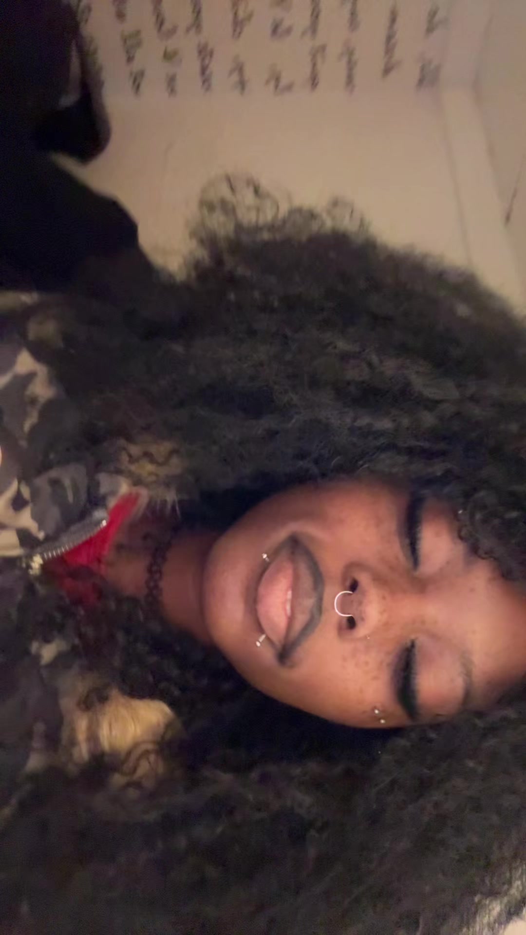 @𝙑𝙞𝙖&ensp;ᥫ᭡