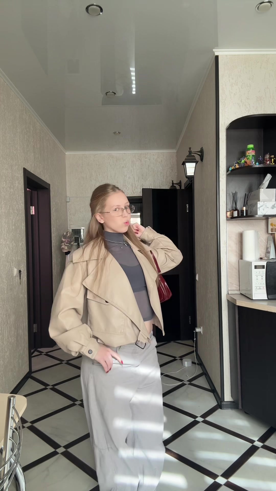 @джонияр