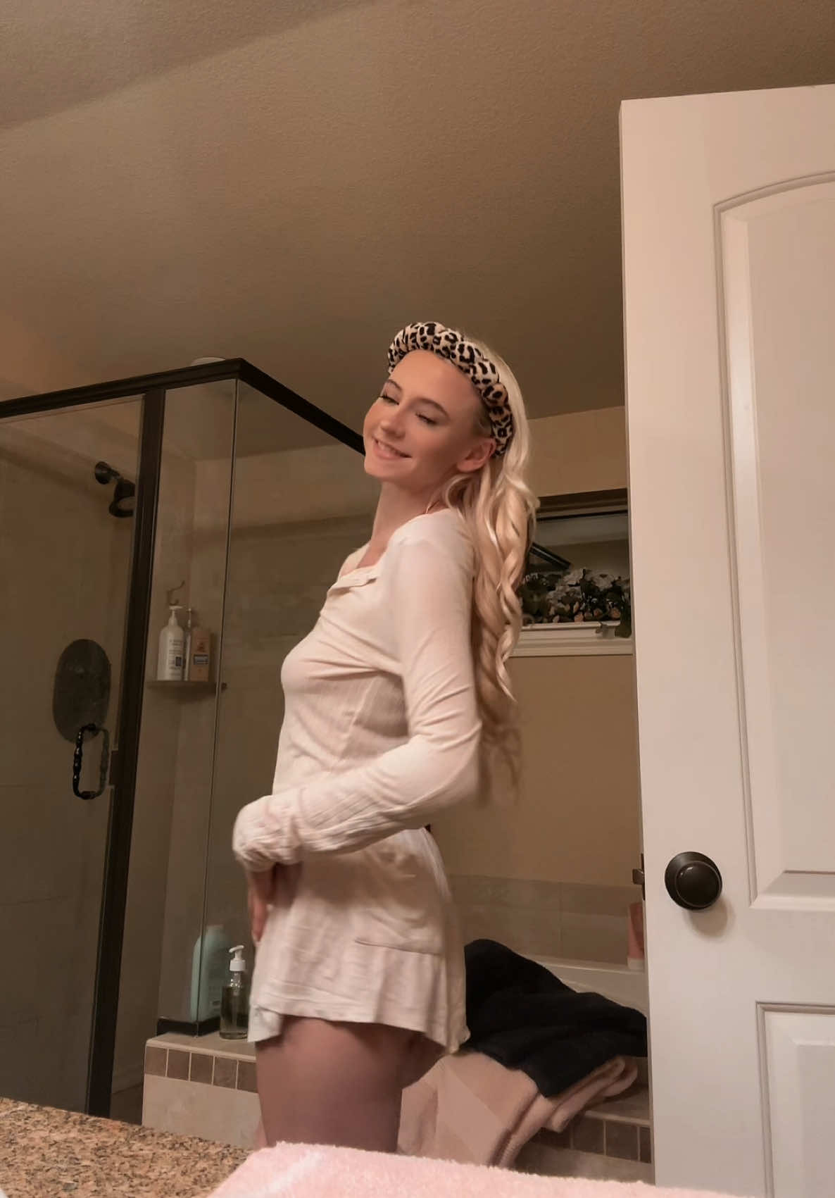 @loveydoveyolivia