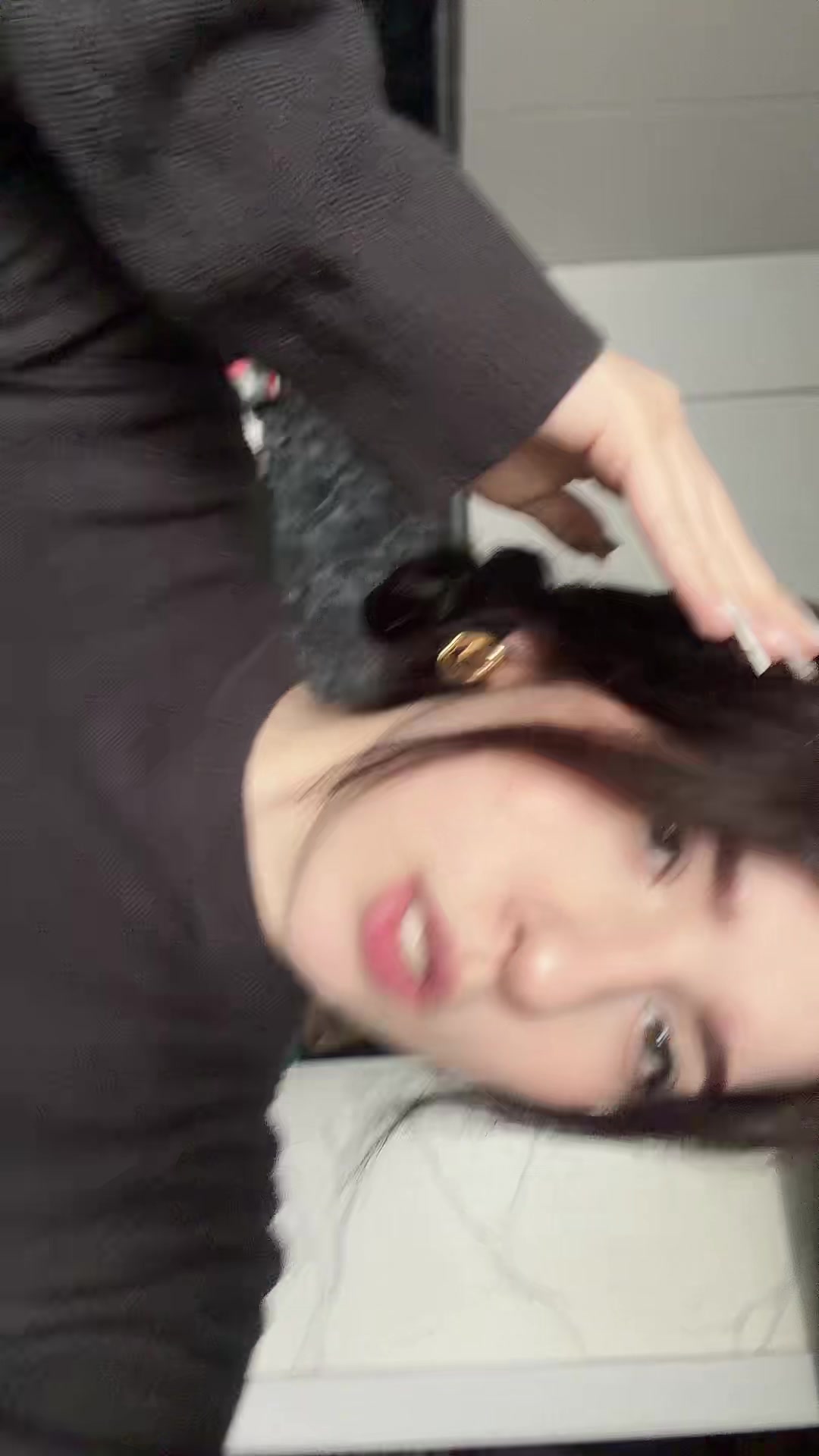 @v