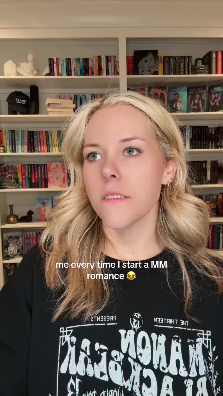 @Lizzie 📚 🖤