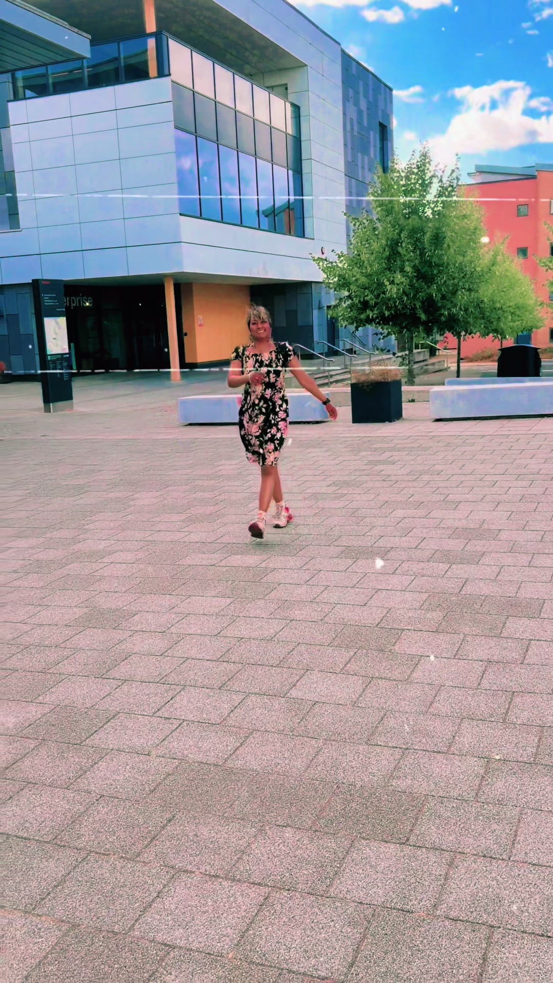 @Sujata🖤🇬🇧🇧🇩