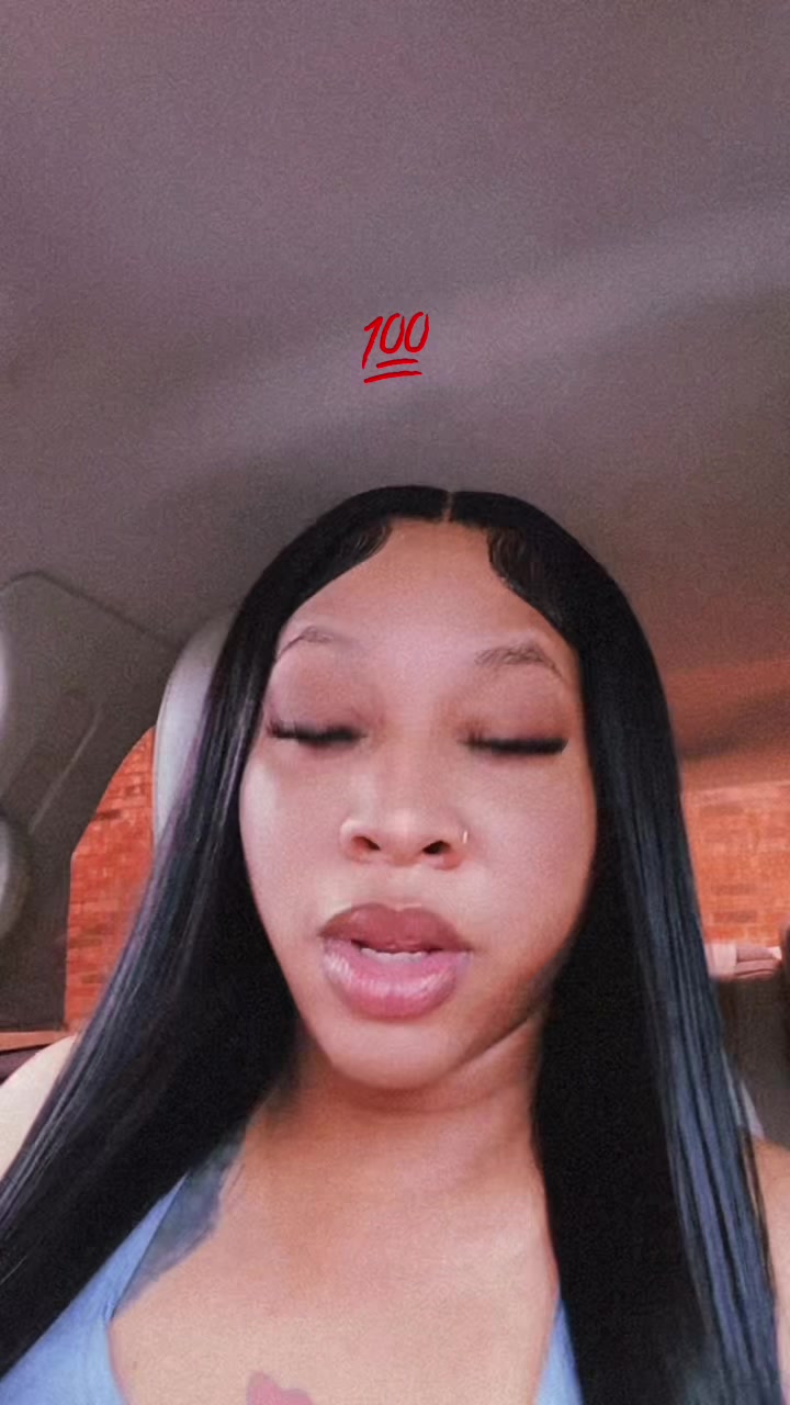 @_itslanaee
