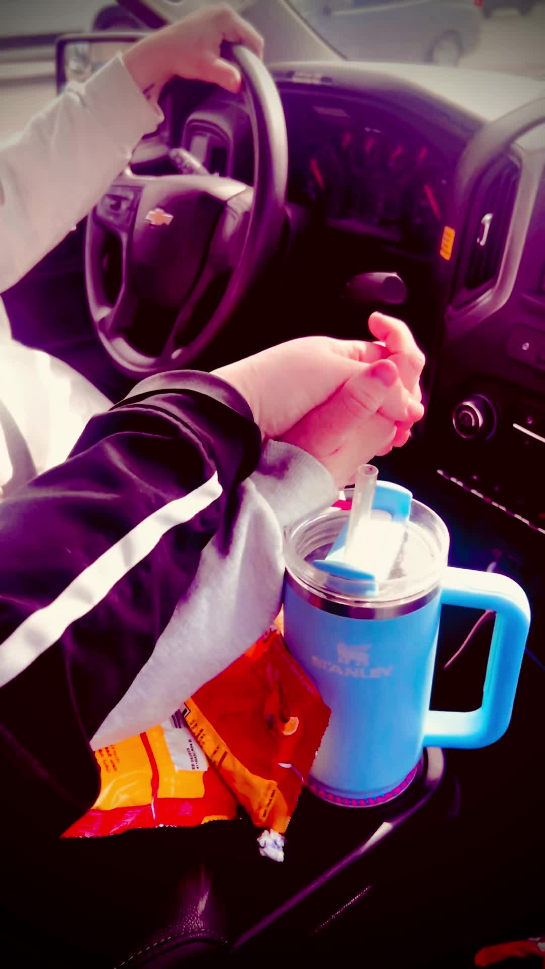 @TheGirlWithHer_CUP