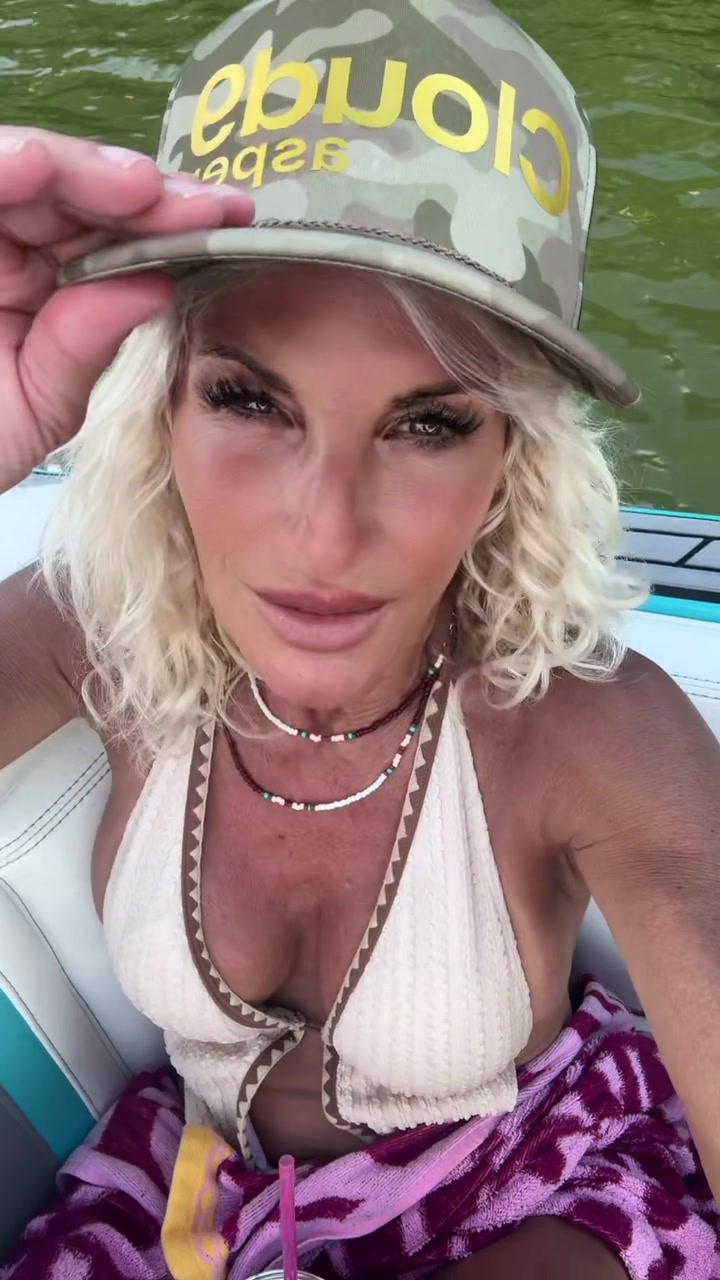 @peproAnnie