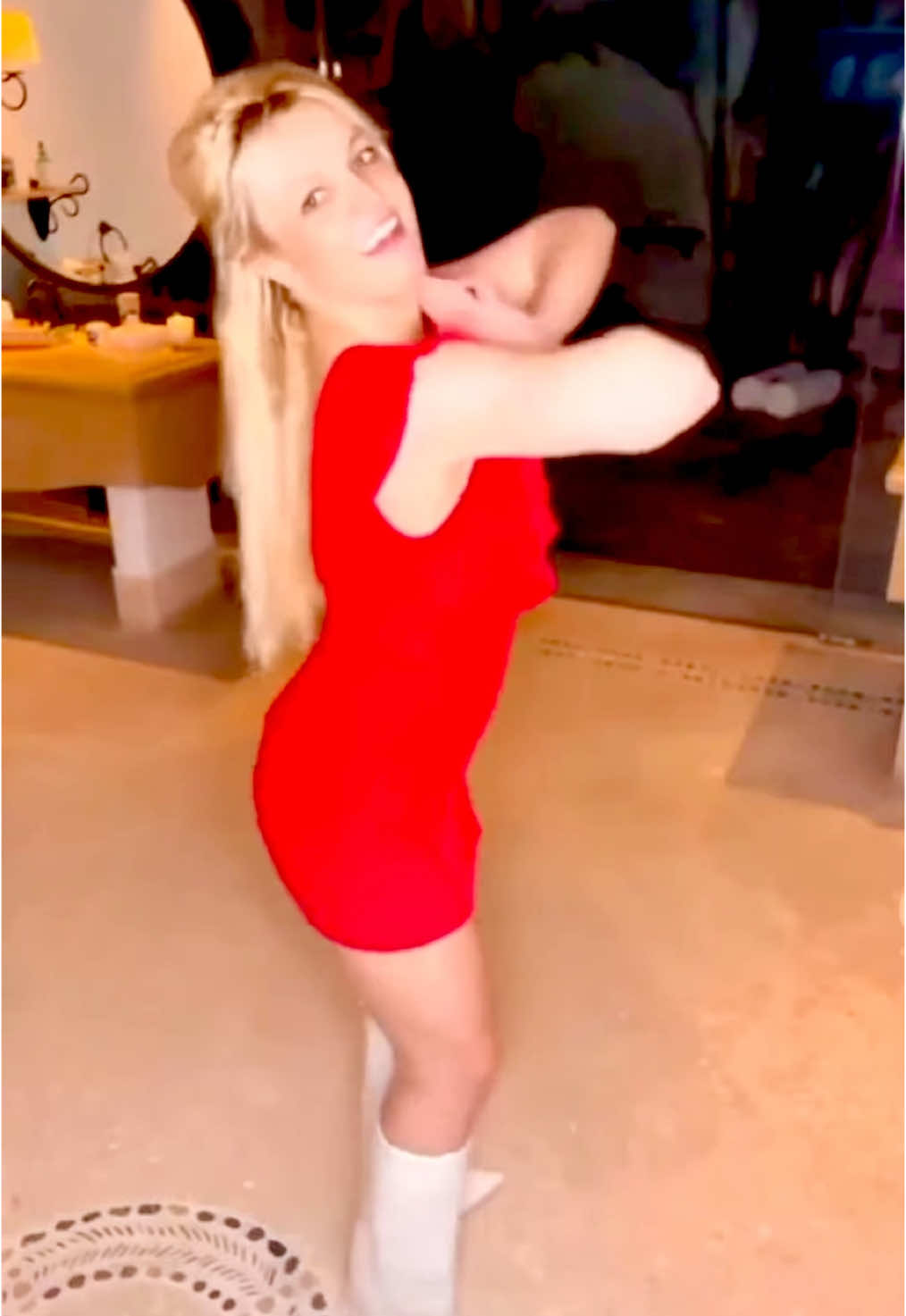 @Britney Xposed