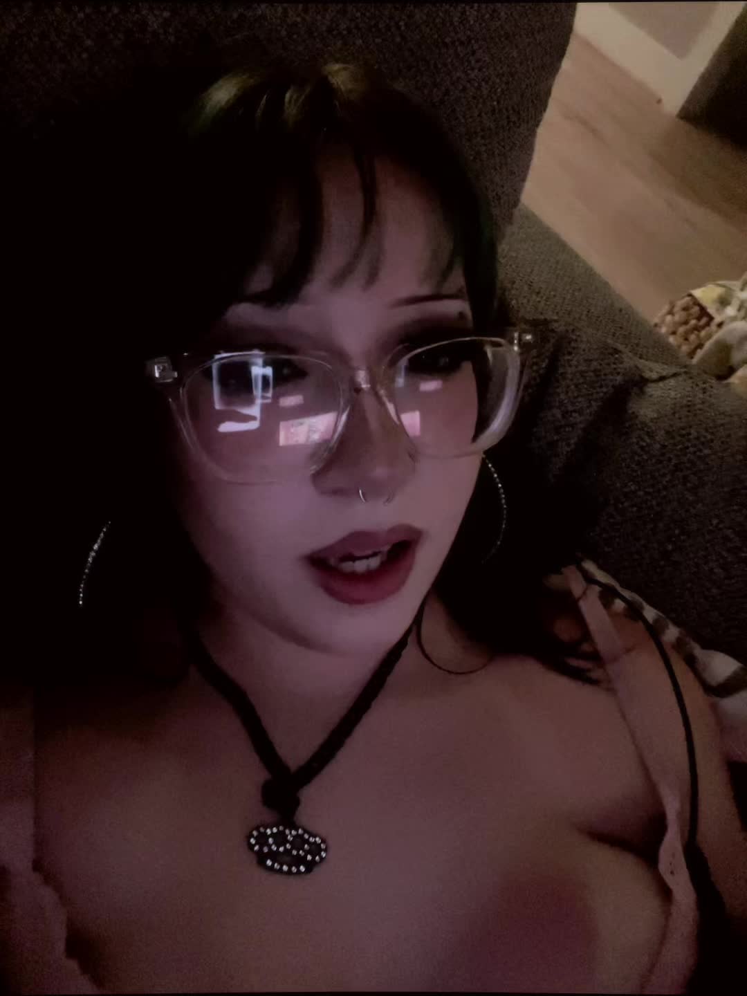 @v4mpyr3.x0