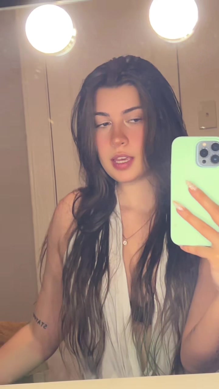 @Mickie