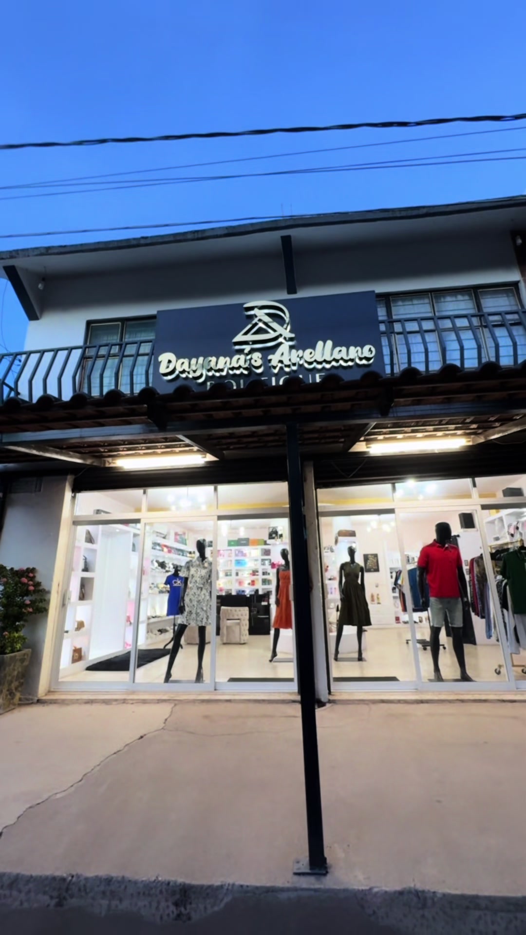 @Dayana’S Arellano boutique