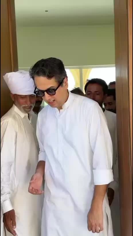 @Makhdoom Hashim Javan Bakht