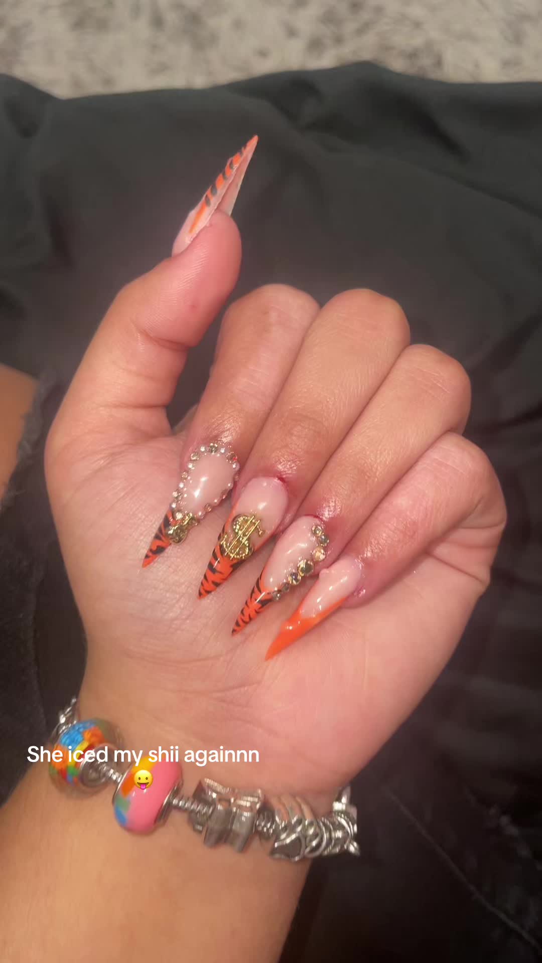 @️Emii