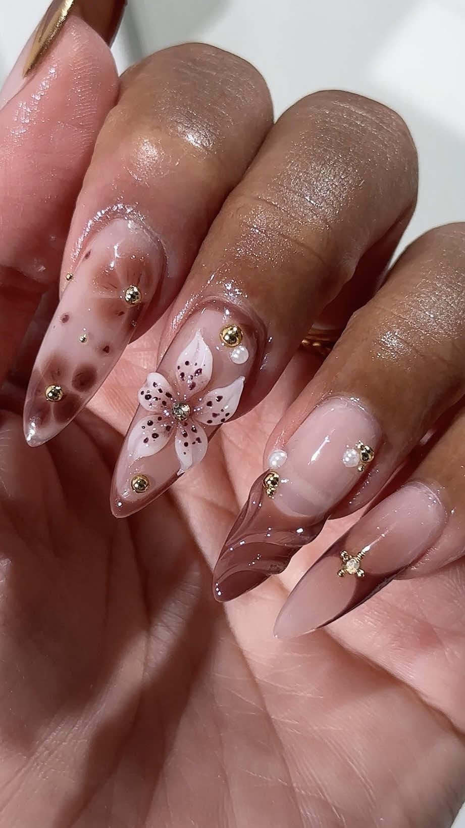 @bynicolemv