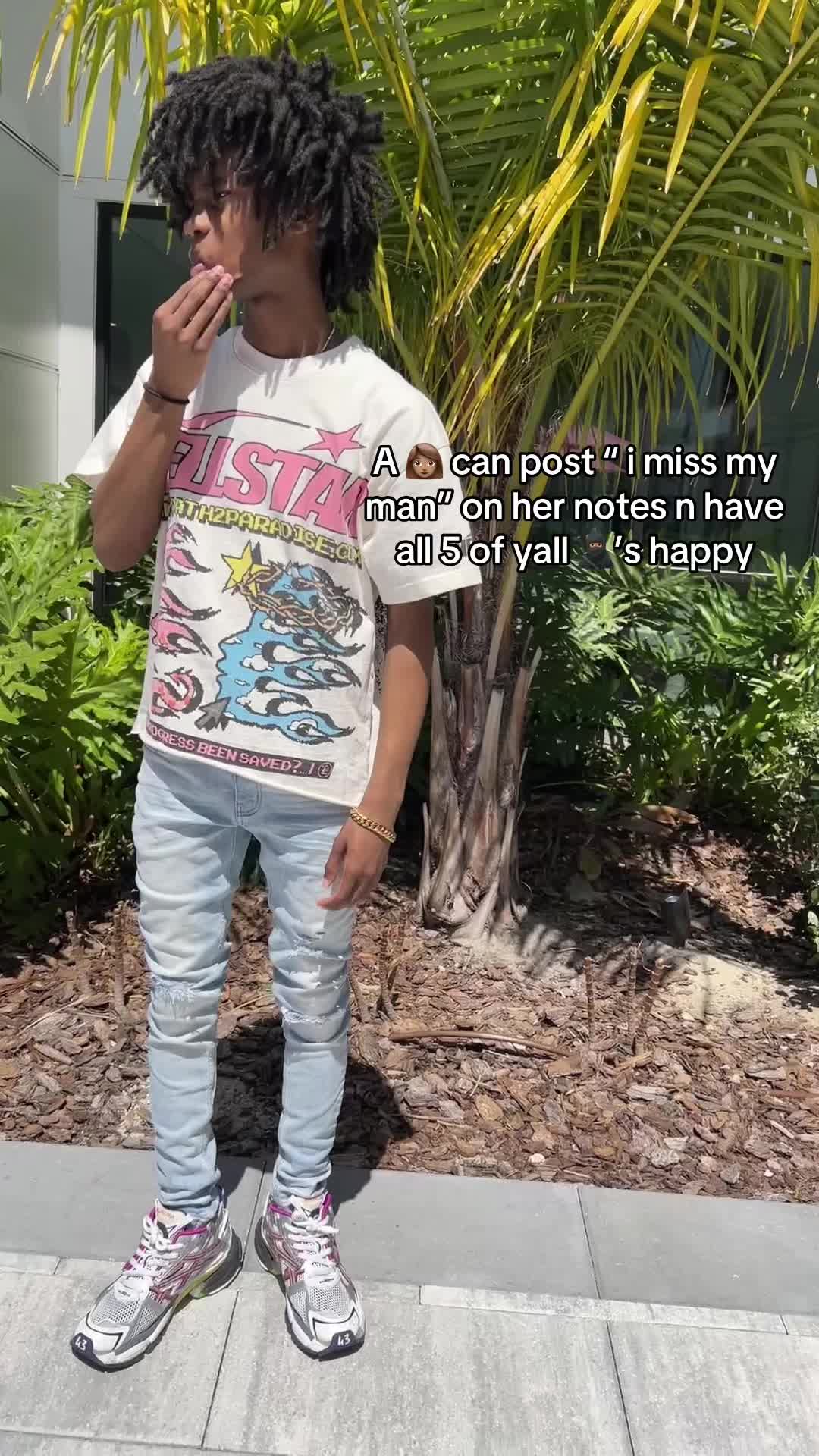 @⃟