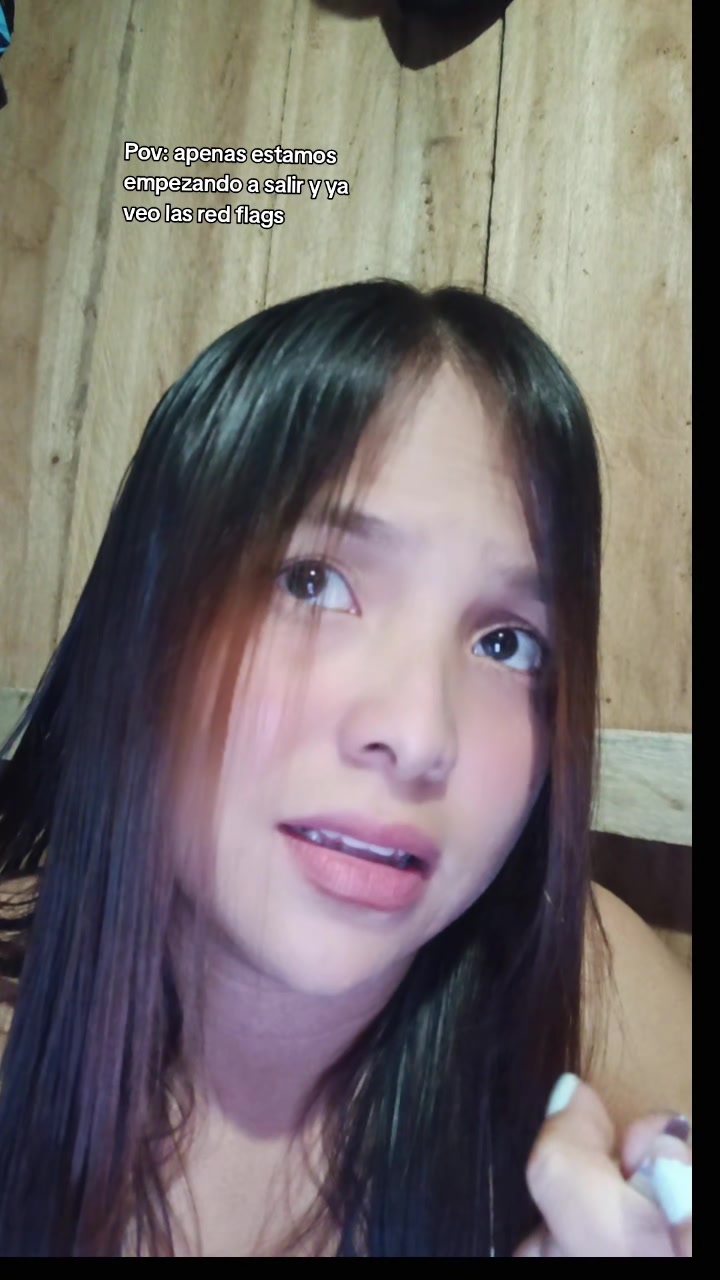 @Nelly te empez&oacute; a seguir 🌹