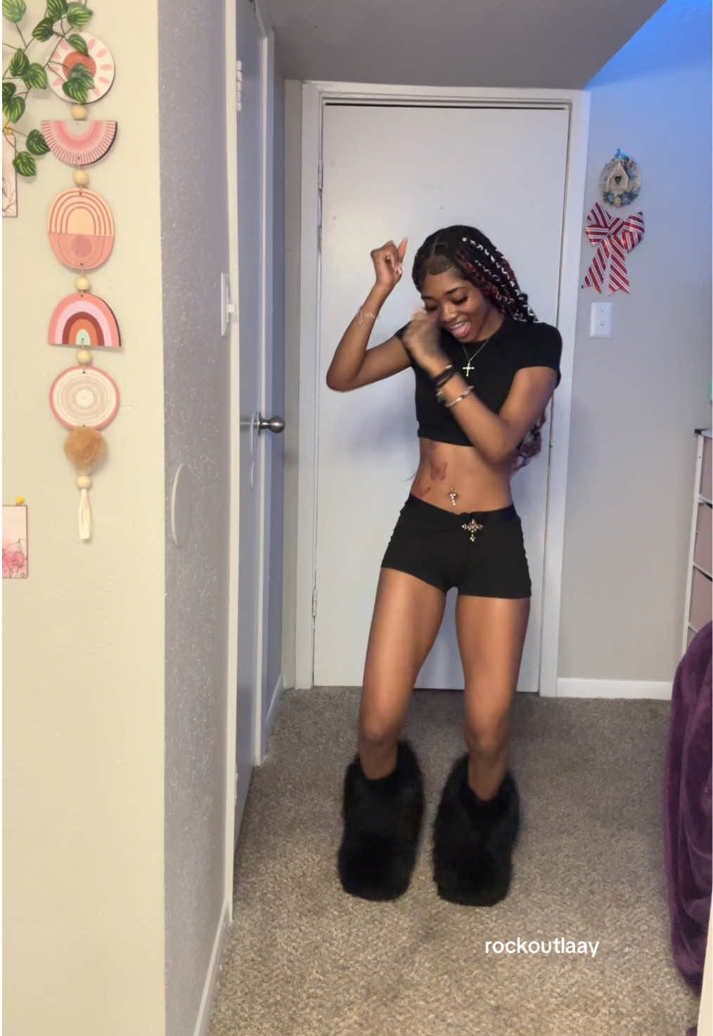 @rockoutlaay