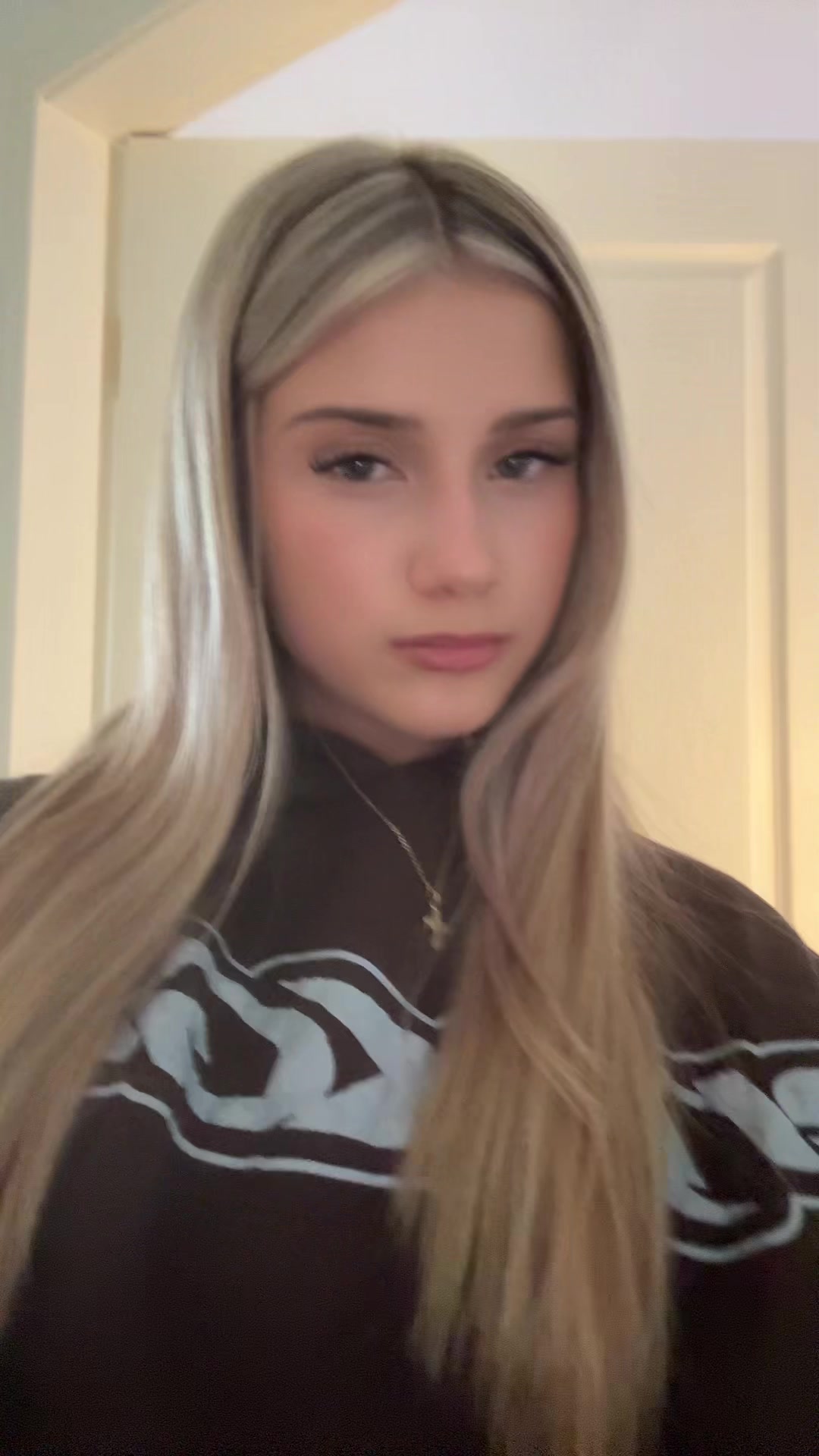 @𝗇𝖾𝗅𝗅𝖾 ✞