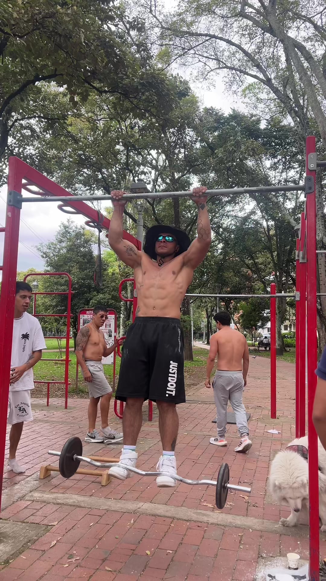 @Andres_riivero