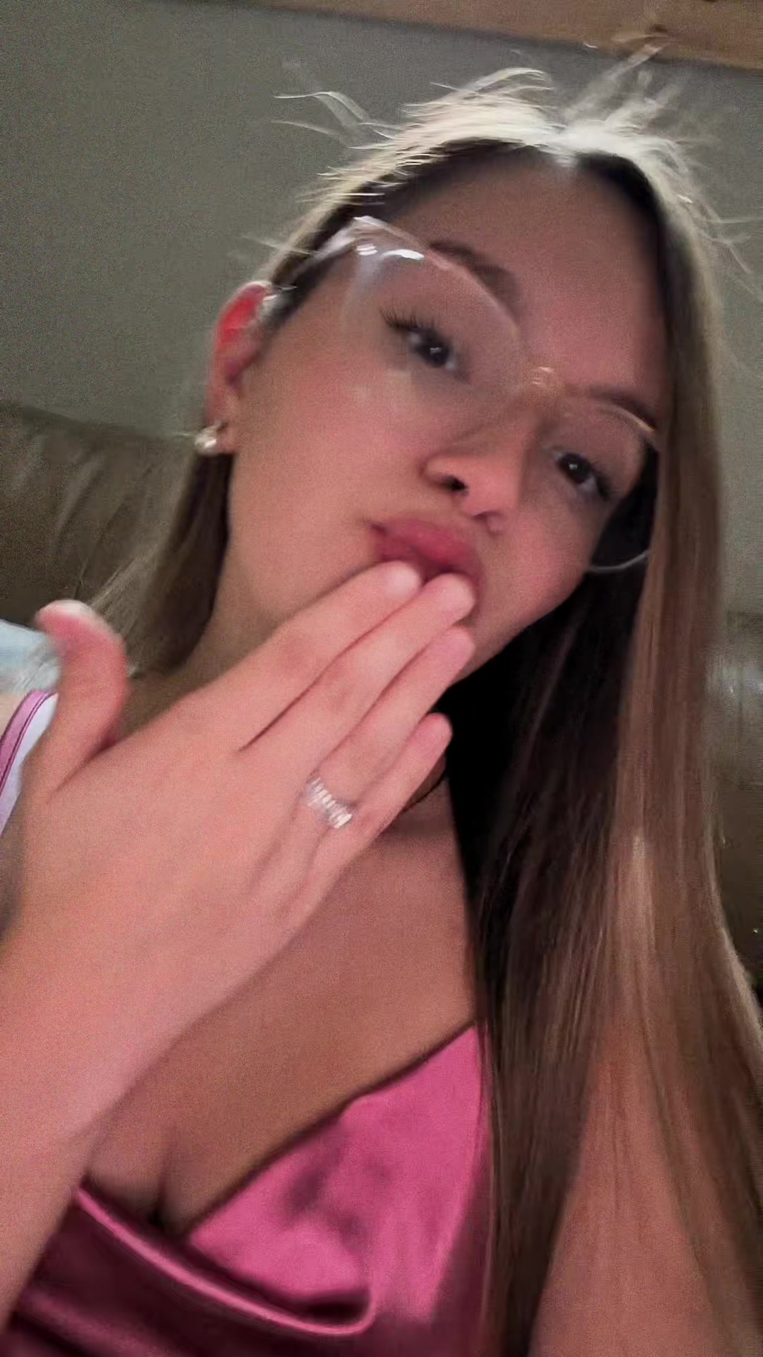 @Andrea Brendaly