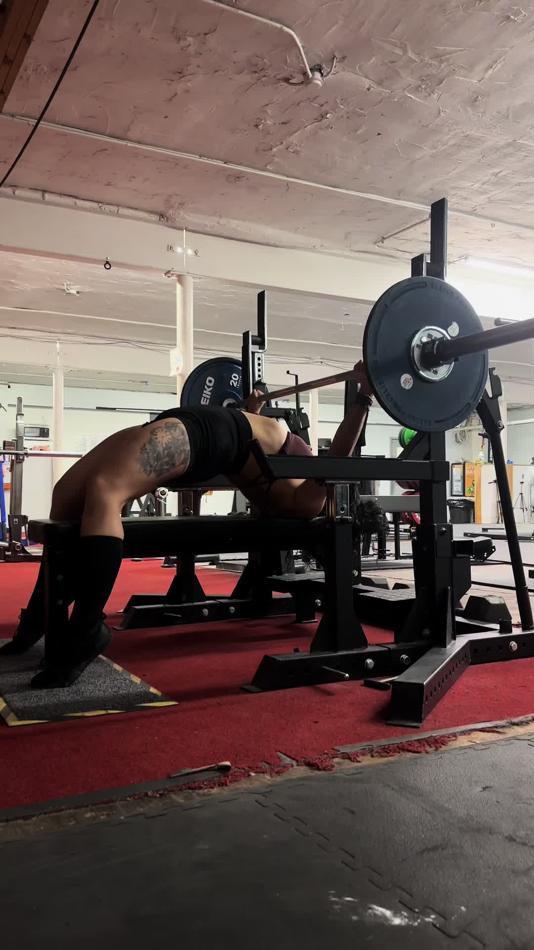 @trendrea_
