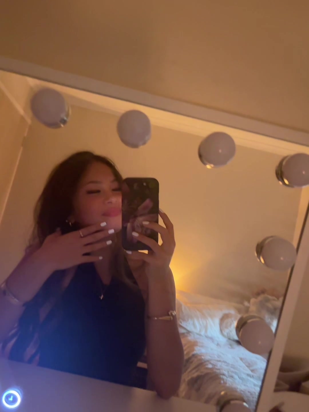 @anna