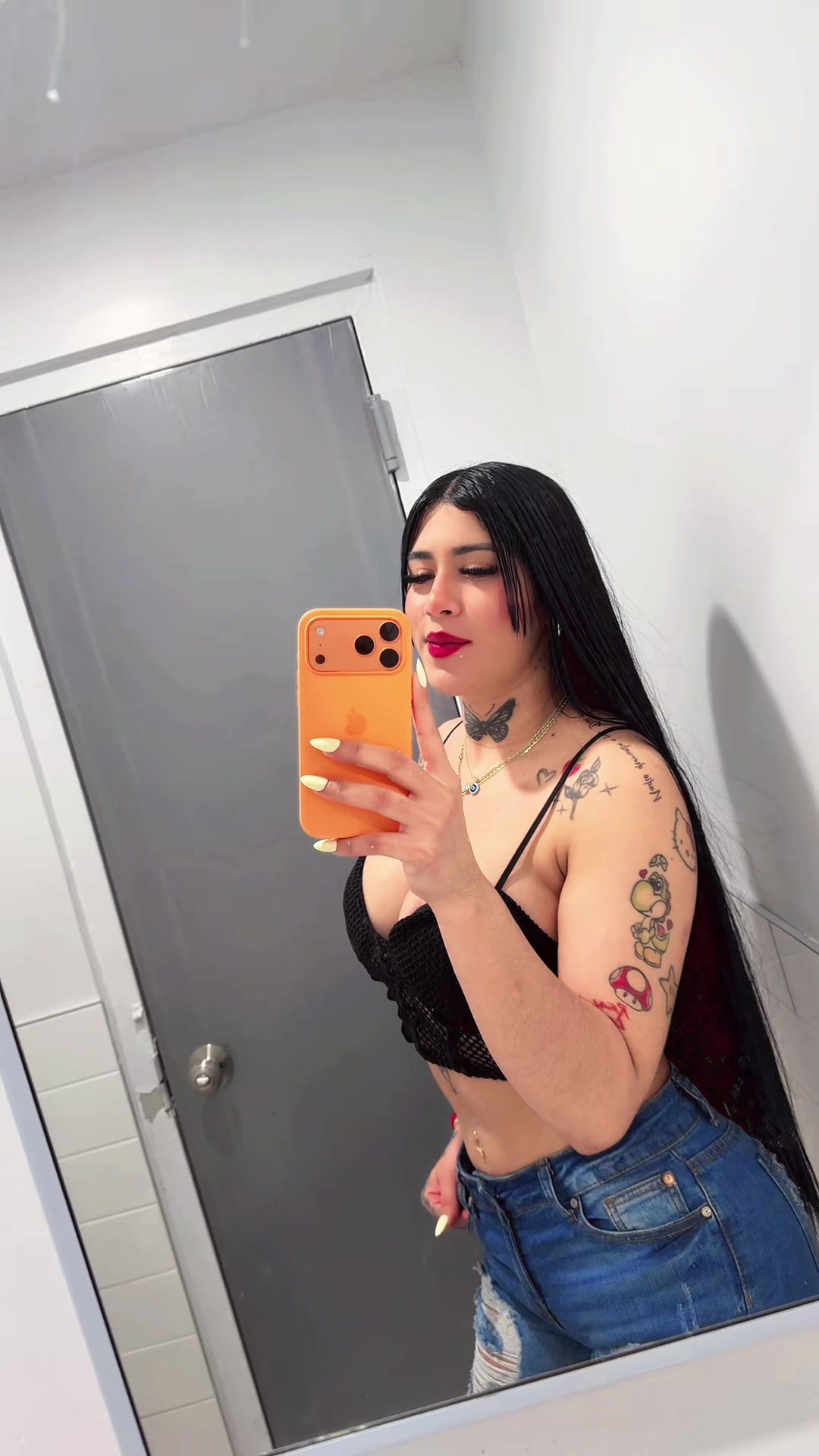 @Isabella👸🏻🖤🧿
