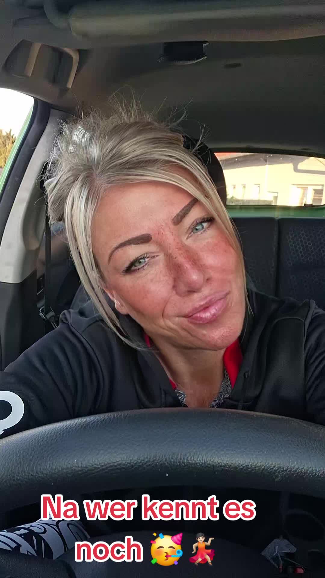 @Nickilii