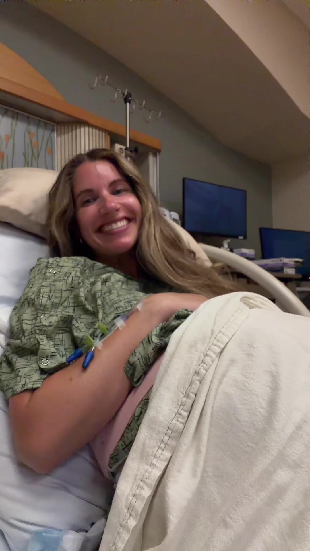 @Emily | Twin Mom + 3