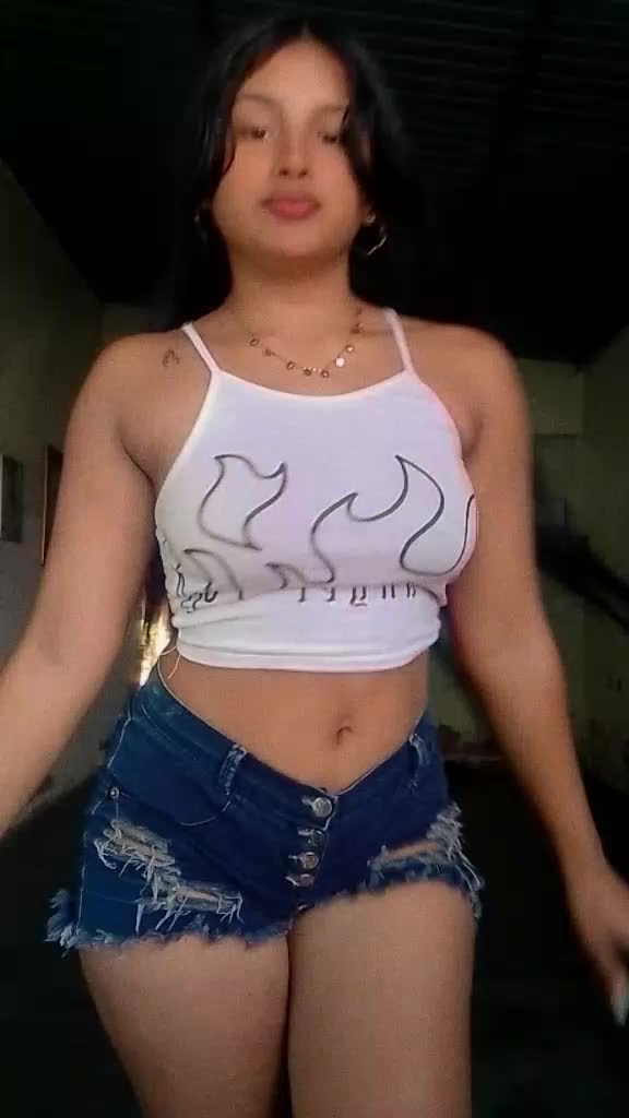 @Emily Hern&aacute;ndez💛✨