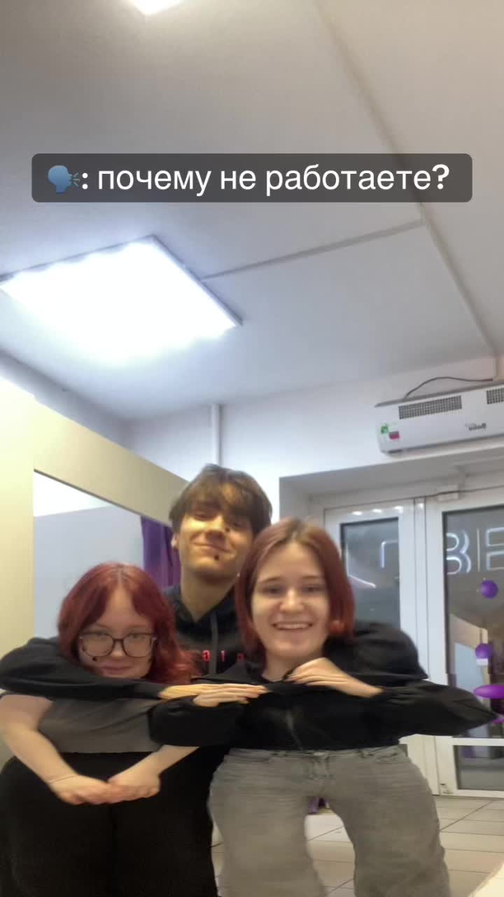 @selisfirson