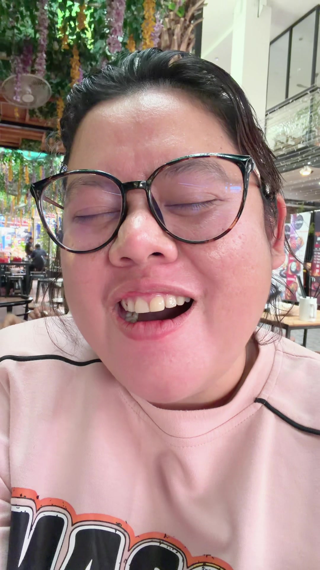 @Sreysros Susi ( អា ស៊ូសុី )