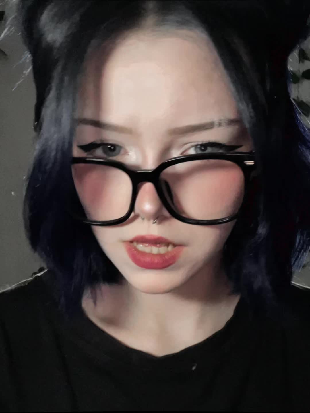 @・✧𝔦𝔪𝔞𝔰𝔩𝔲𝔱✧・