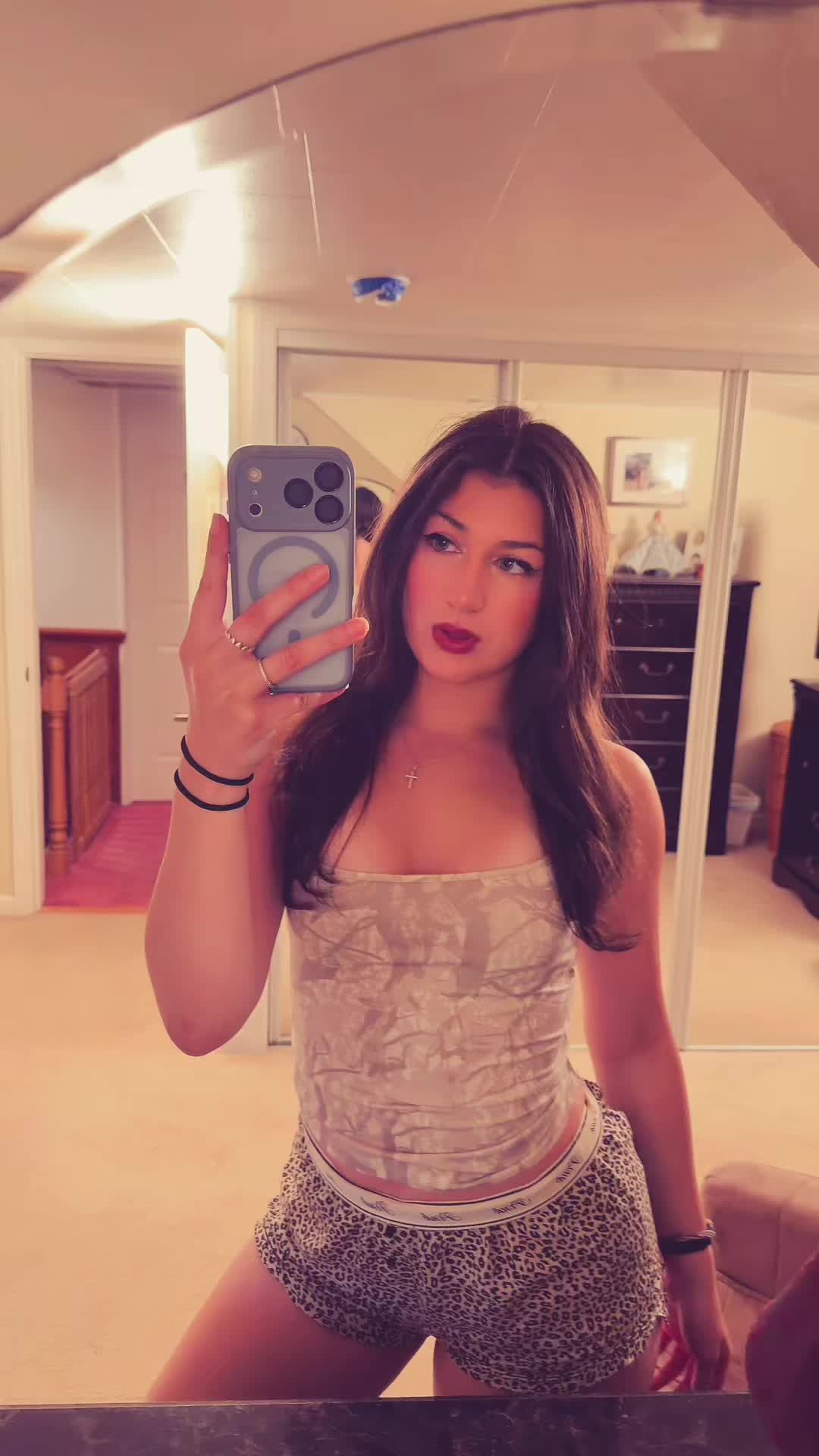 @sabrina