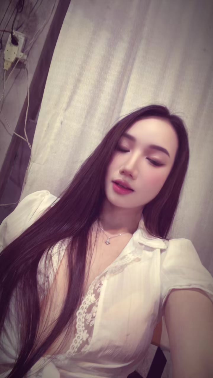@𝑻𝒉𝒂𝒏𝒉 𝑯𝒂̆̀𝒏𝒈🩵