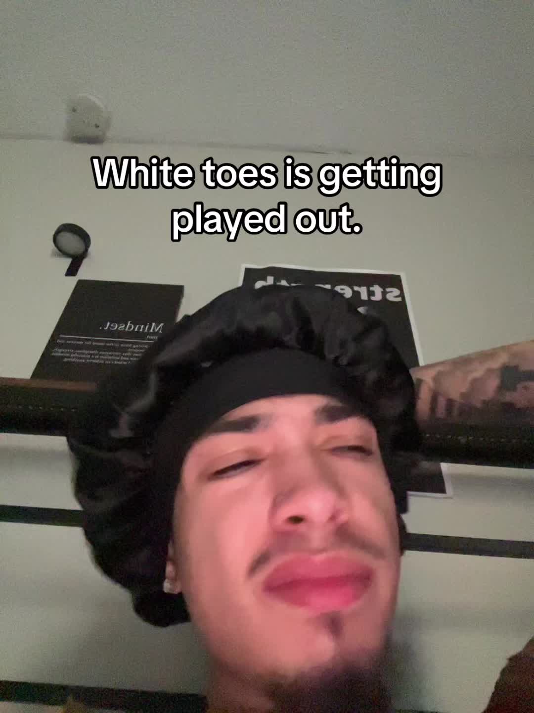 @￼