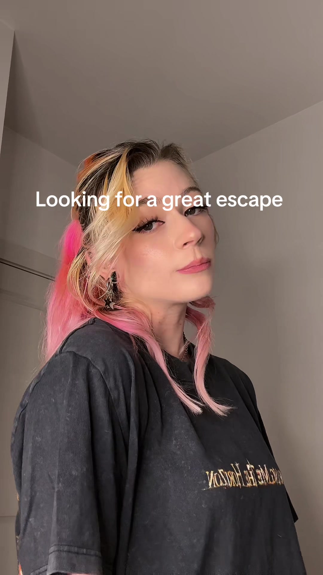 @stray.girl