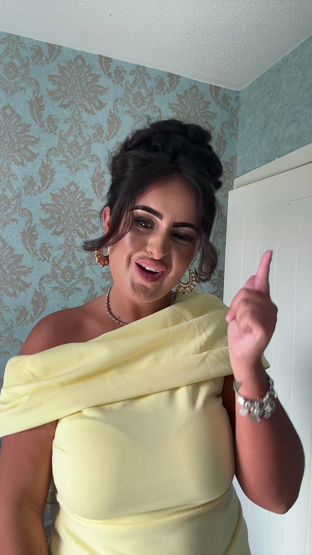 @courtneywhitexx