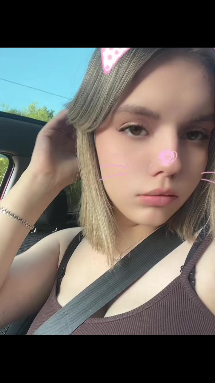 @elizabeth5555i