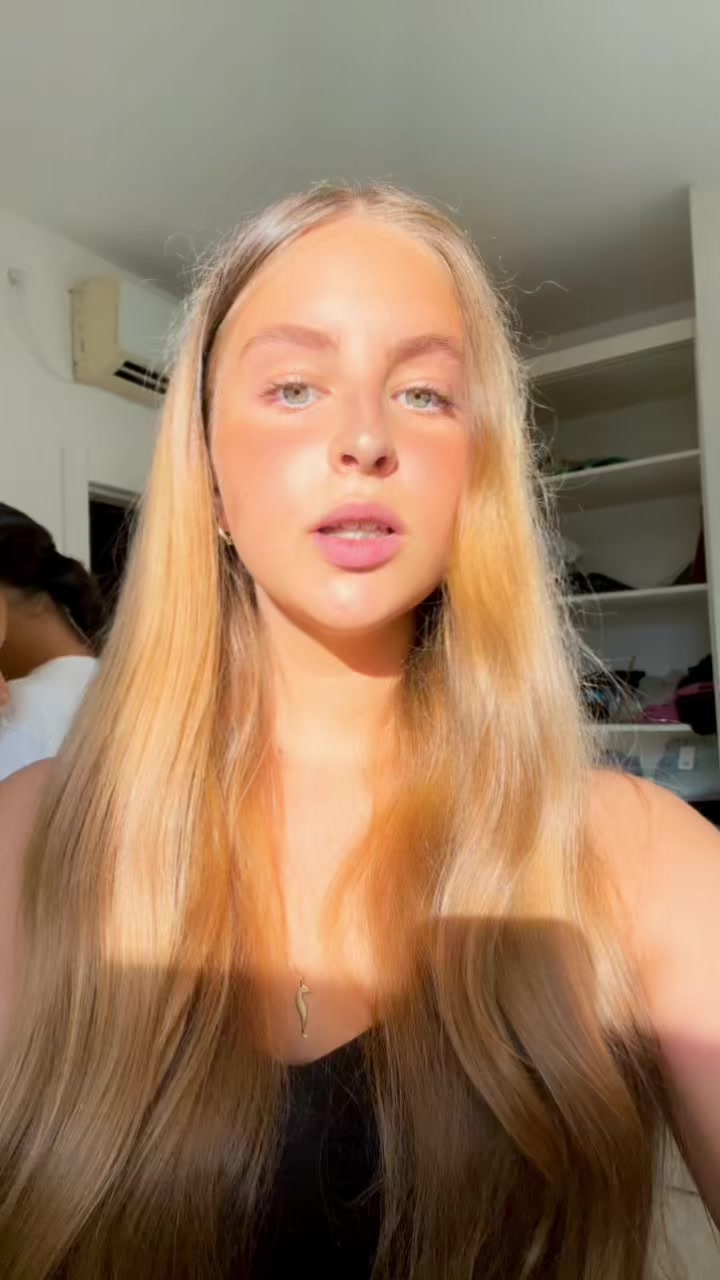 @אמילי